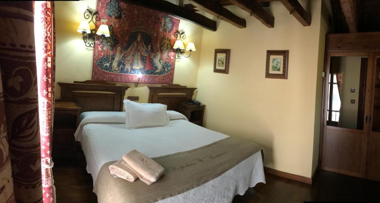 Hospederia Casa De Cisneros Hotel Toledo Bagian luar foto