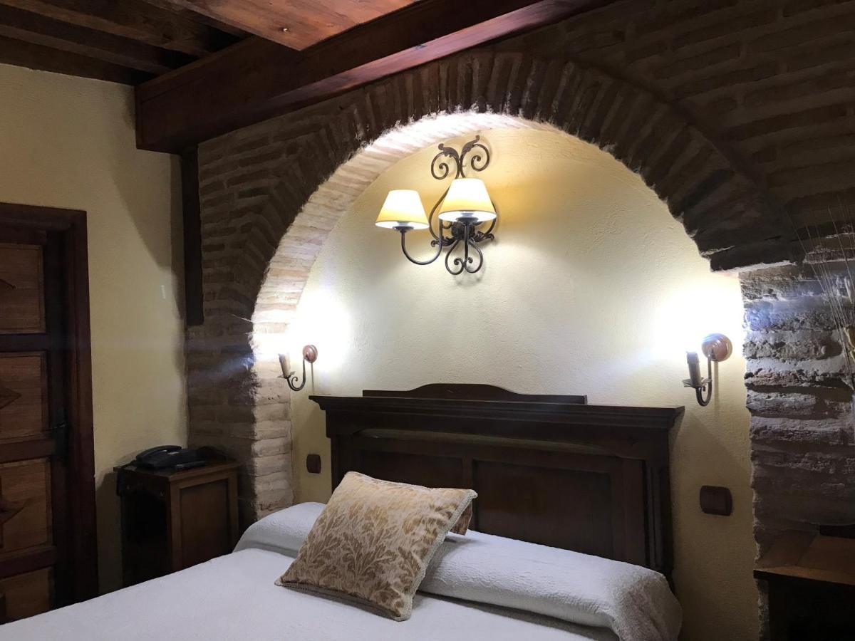 Hospederia Casa De Cisneros Hotel Toledo Bagian luar foto