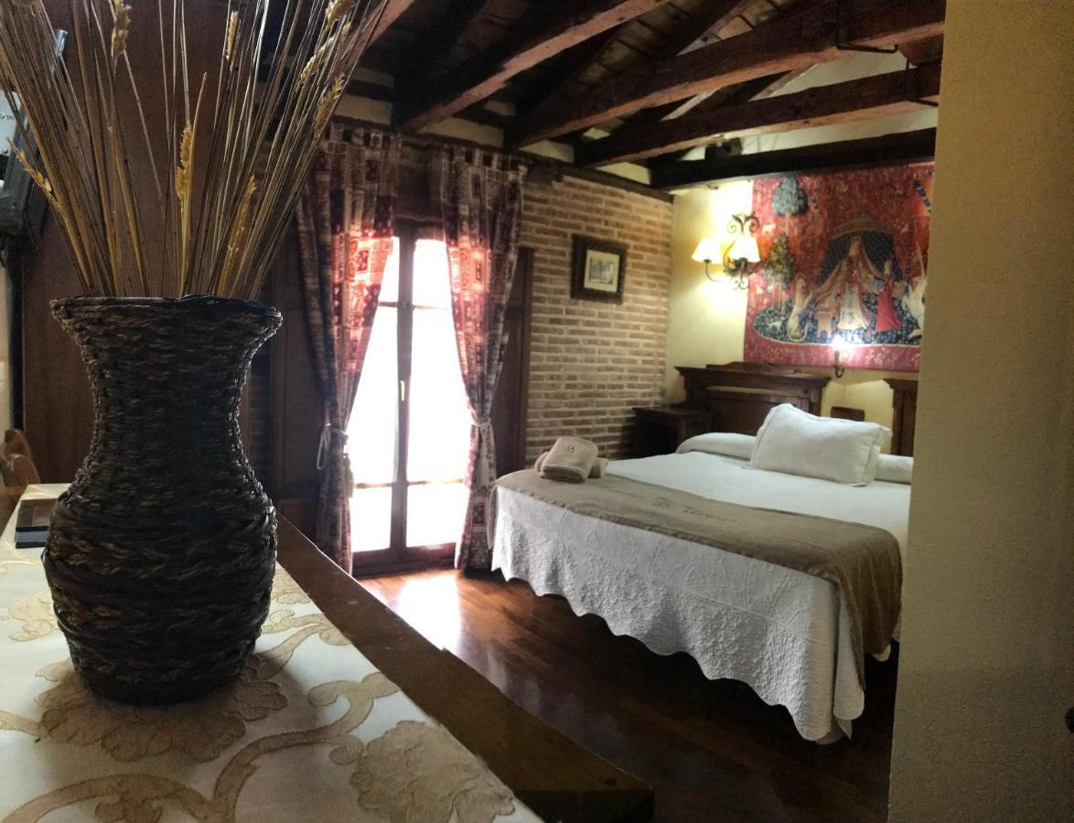 Hospederia Casa De Cisneros Hotel Toledo Bagian luar foto